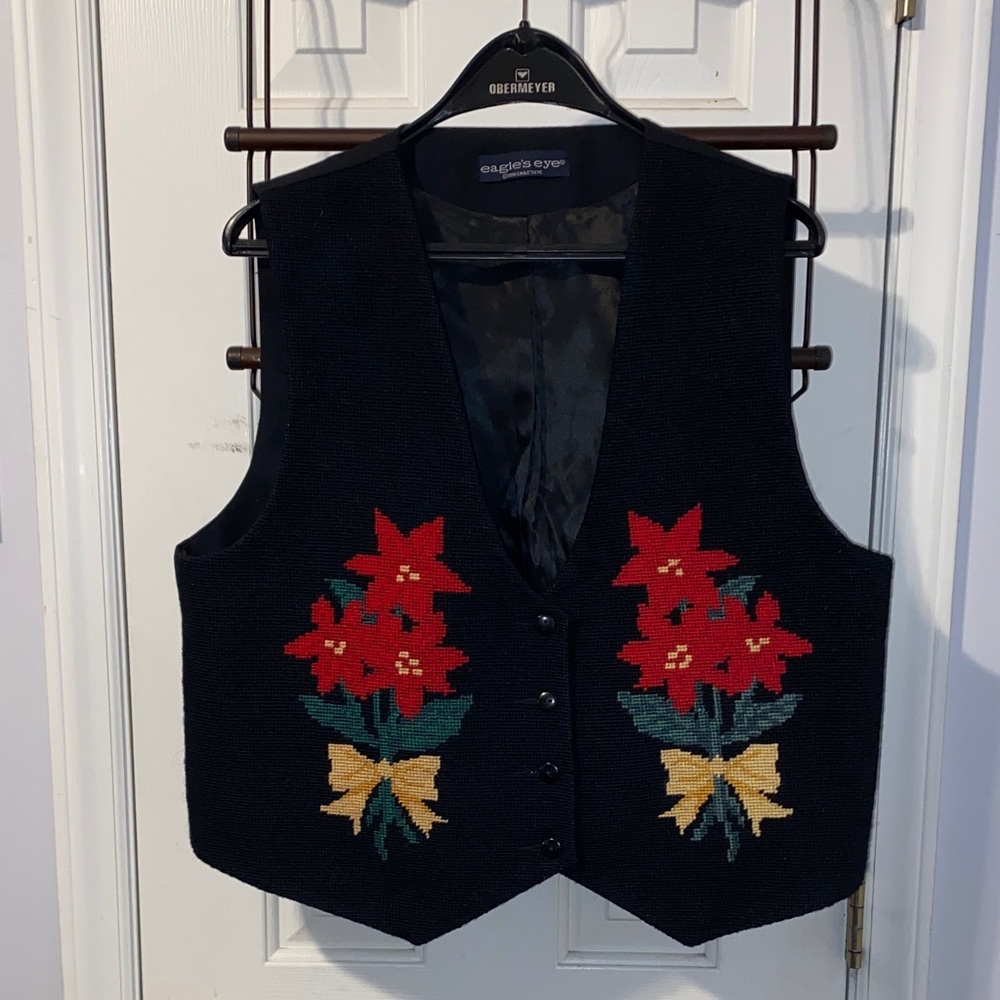 Vintage Eagle’s Eye embroidered (cross stitch?) vest, sz. L, poinsettia motif
